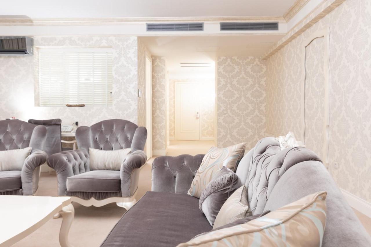 Hotel Dukagjini Pejë Esterno foto