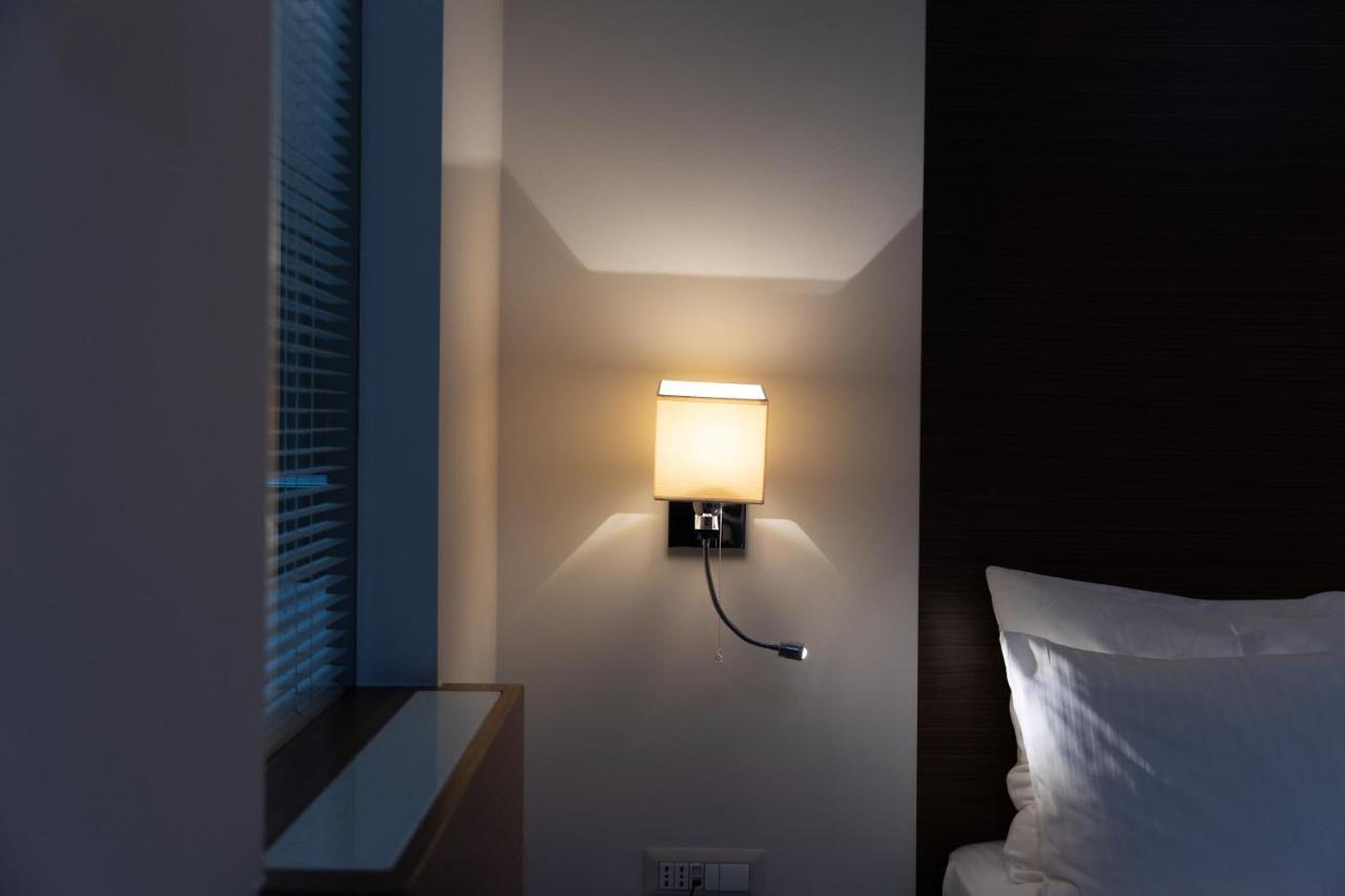 Hotel Dukagjini Pejë Esterno foto
