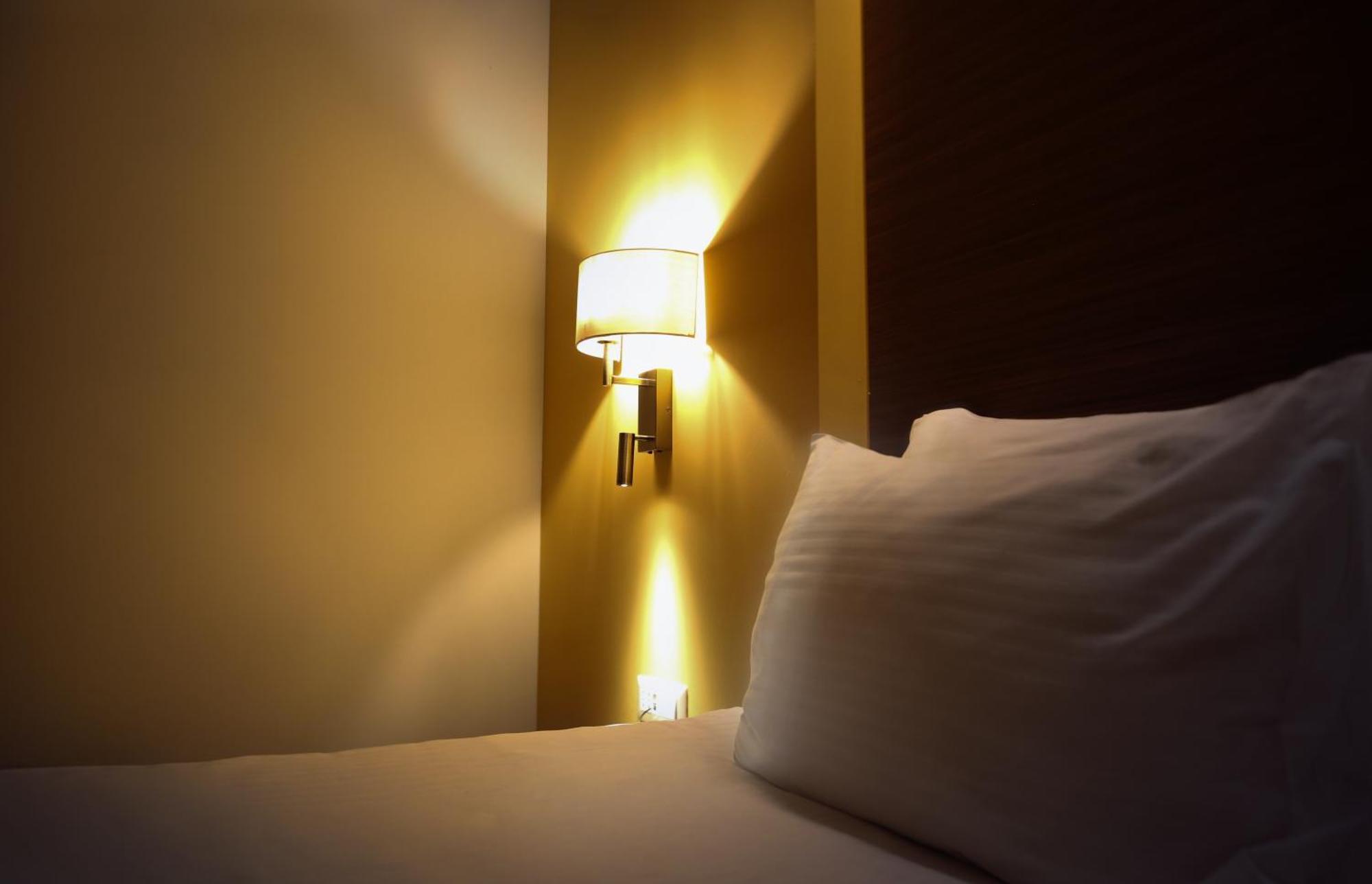 Hotel Dukagjini Pejë Esterno foto